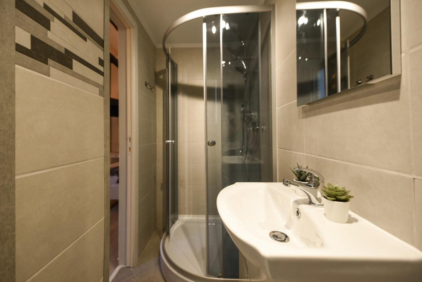 Elegant Studio - Urban Escape In 布加勒斯特 外观 照片